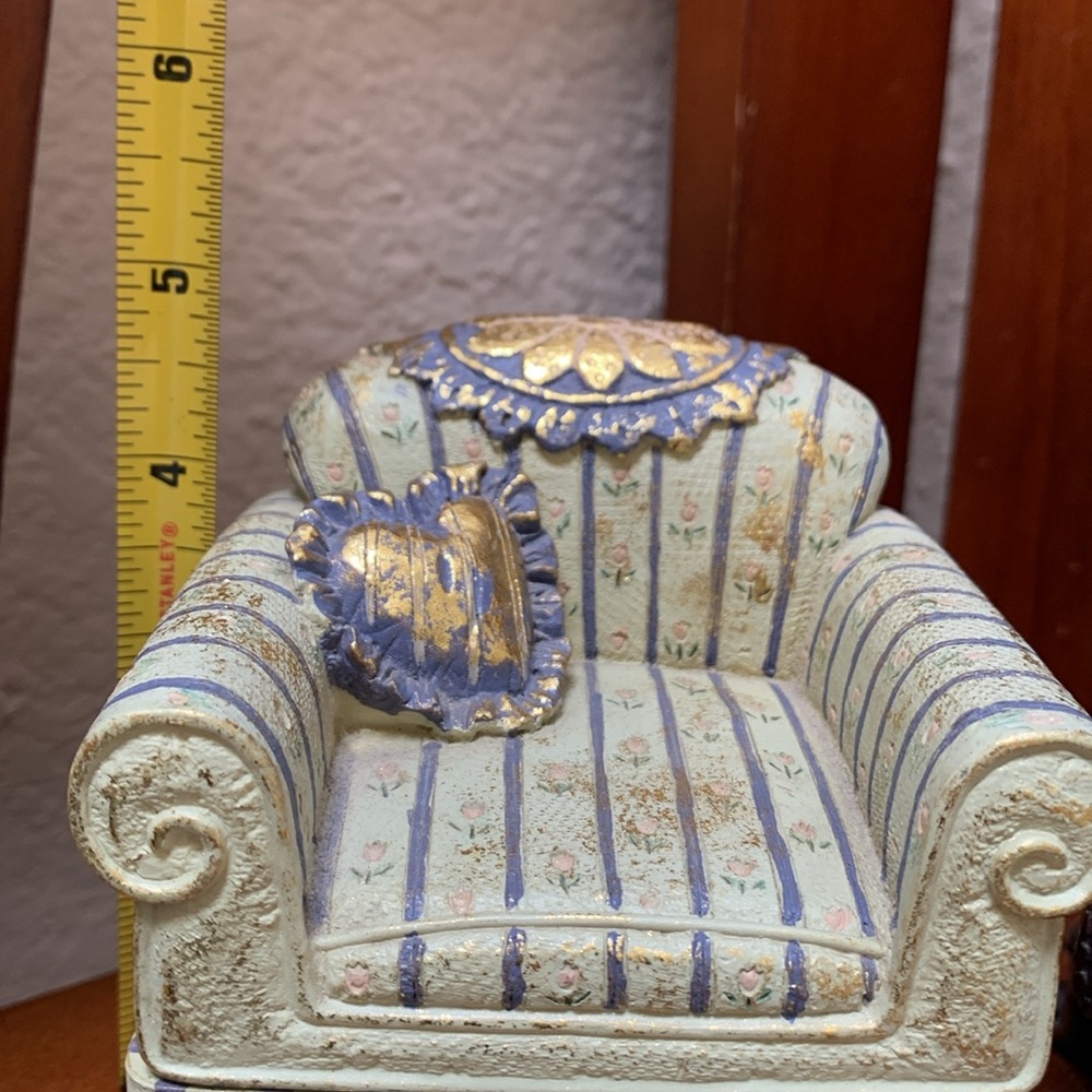 🔹Charming decorative Trinket Box Armchair with Floral Pattern.. - Picture 6 of 9